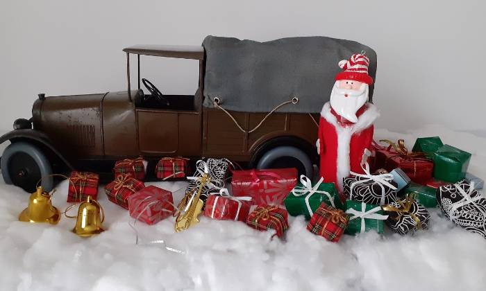 Puzzle Le Père Noël et son tacot