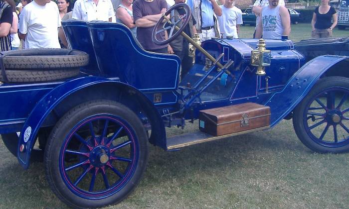 Puzzle expo voitures anciennes - Véhicules & Motos - Absolu Puzzle
