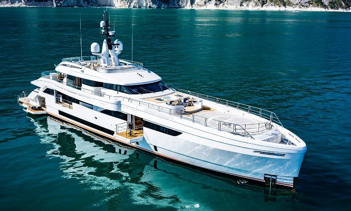 Puzzle yacht