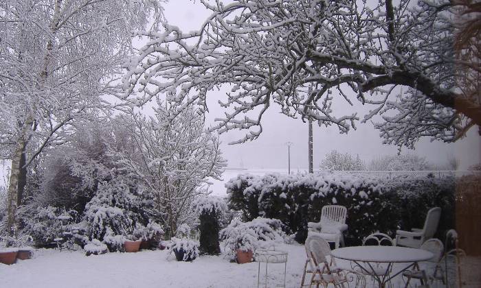 Puzzle jardin sous la neige
