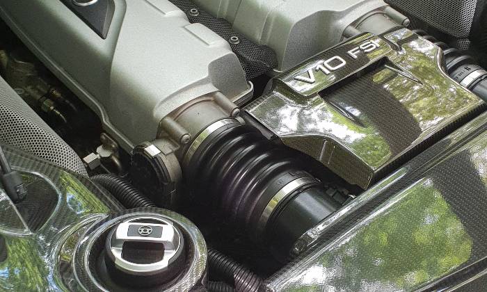Puzzle moteur audi R8