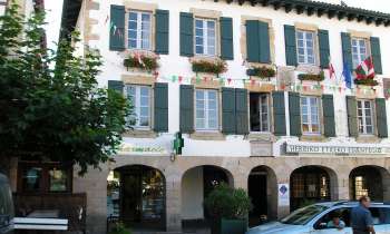Puzzle 7188 - Mairie de commune basque