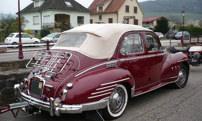 Puzzle PEUGEOT 203 DECOUVRABLE