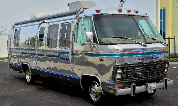 Puzzle AIRSTREAM CAMPING CAR