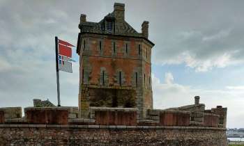 Puzzle 8269 - Tour Vauban CAMARET