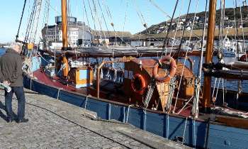Puzzle 7273 - bateau a quai