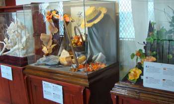 Puzzle 9569 - Exposition de sculptures