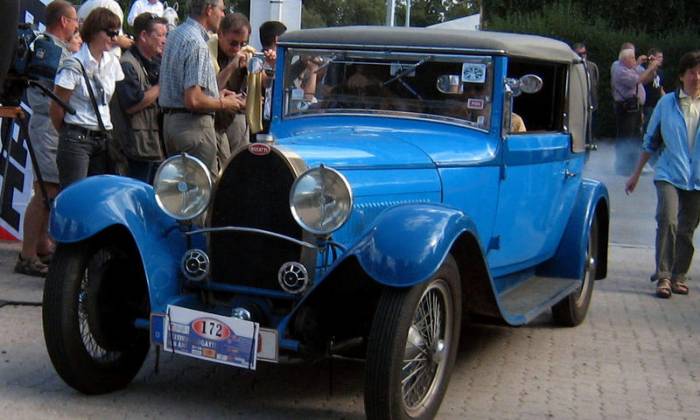 Puzzle 1928 BUGATI T44 FIACRE BERLINE
