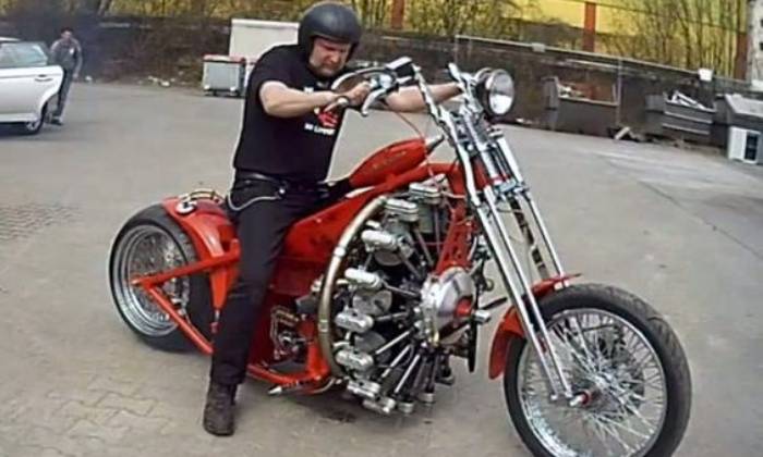 Puzzle MOTO MOTEUR D'AVION