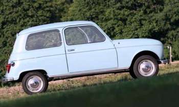 Puzzle 7399 - RENAULT 4L DEUX PORTES