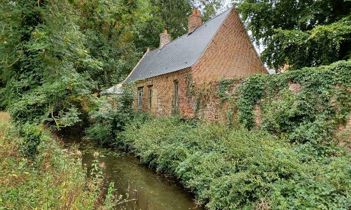 Puzzle maison au bord de l'eau