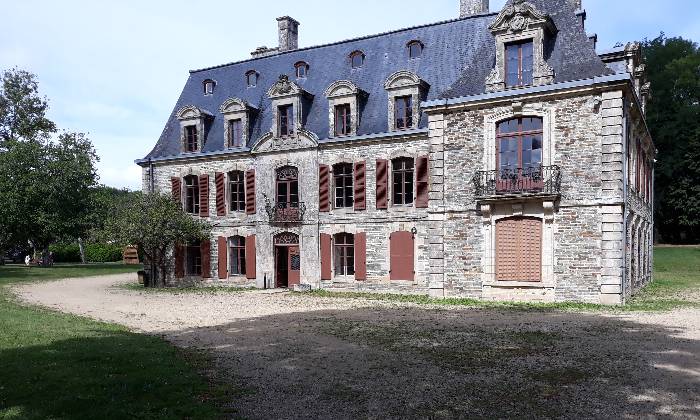 Puzzle chateau de tronjoly