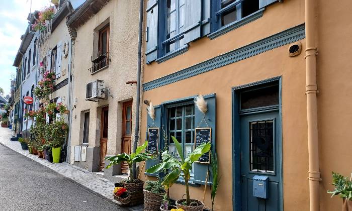 Puzzle Rue fleurie