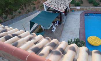 Puzzle 7524 - Piscine avec coin barbecue