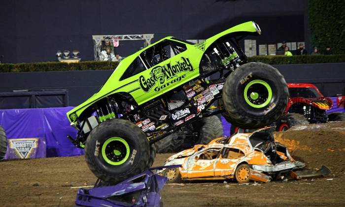 Puzzle Monster Trucks Gas Monkey
