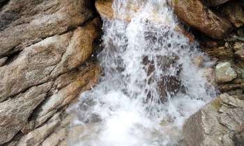 10109 | petite cascade - petite cascade en montagne