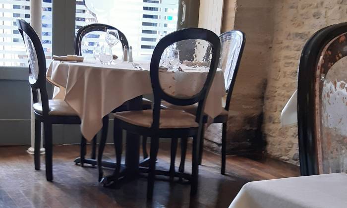 Puzzle Restaurant