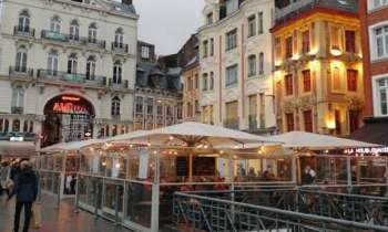 Puzzle 7927 - terrasse en centre ville