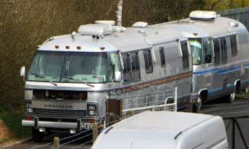 Puzzle 7754 - camping car Airstream 1989