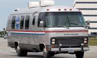 Puzzle camping car Airstream