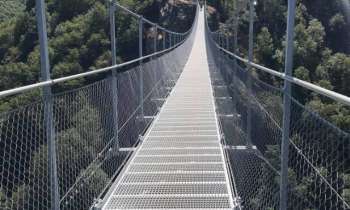 Puzzle 9576 - passerelle métal suspendu