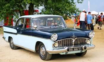 Puzzle 8257 - 1957 SIMCA CHAMBORD