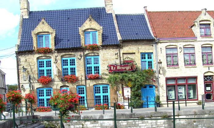 Puzzle restaurant Le-Bruegel