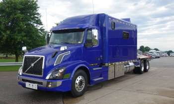 Puzzle 8214 - VOLVO US GRANDE CABINE