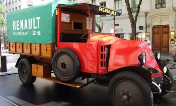 Puzzle 7982 - une camionnette Renault