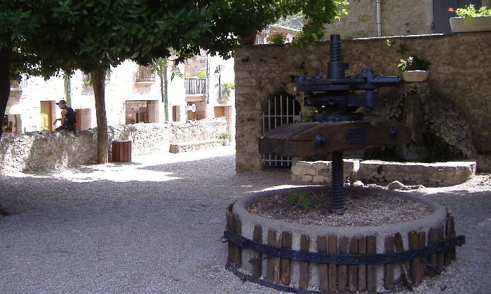 Puzzle placette St Guilhem le Désert