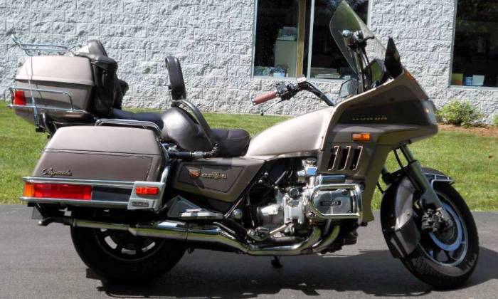 Puzzle 1200 GOLDWING ASPENCADE