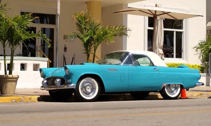 Puzzle Ford Thunderbird