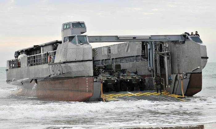 Puzzle BARGE US DE DEBARQUEMENT