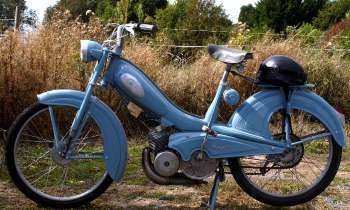 Puzzle 8178 - MOBYLETTE Bleue