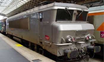 Puzzle 8388 - train en gare