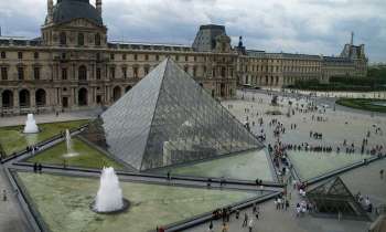 Puzzle 8119 - La pyramide du Louvre