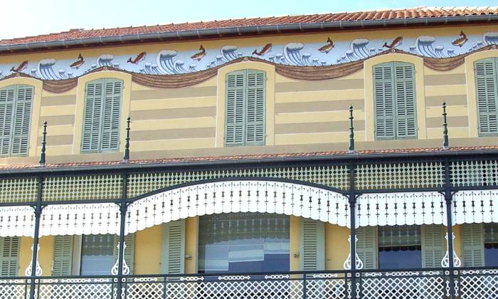 Puzzle façade