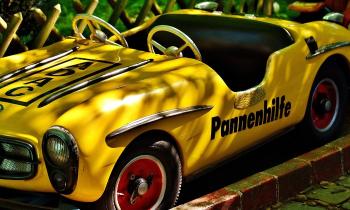 Puzzle 9121 - vieille voiture de manège