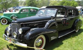 Puzzle 8635 - Cadillac Town car 1940