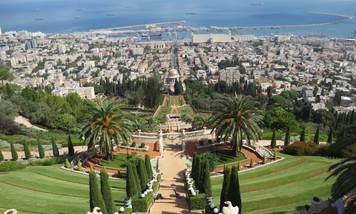Puzzle terrasses baha'ies