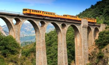 Puzzle 9816 - Le train jaune