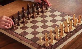 Puzzle 10695 - la partie peut commencer