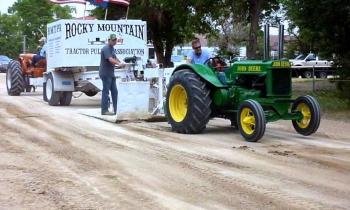 Puzzle 10144 - TRACTEUR PULLING