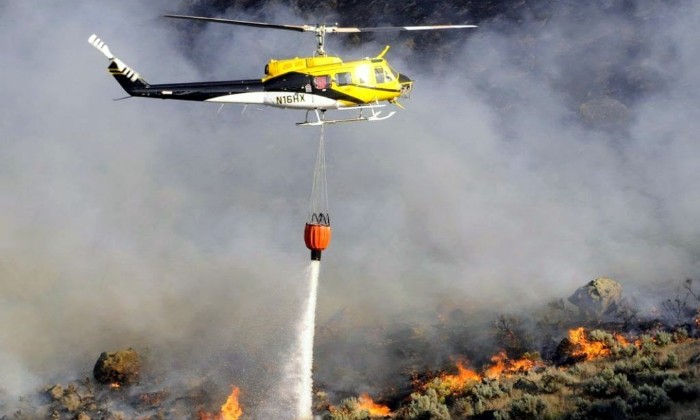 Puzzle Hélicoptère godet incendie