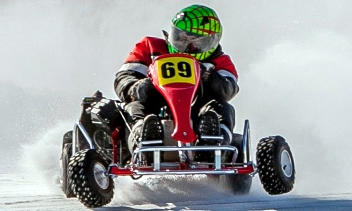 Puzzle KART SUR GLACE