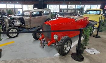 Puzzle 13058 - Salon Auto Rétro