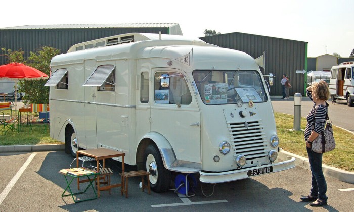 Puzzle CAMPING CAR RENAULT