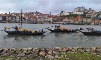 13185 | Porto - Bateaux traditionnels sur le Douro à Porto au Portugal