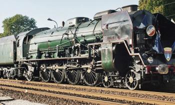 Puzzle 14708 - Une 241 P à LUzy Nièvre