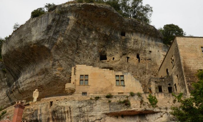Puzzle les eyzies de tayac dordogne - Villes & Monuments - Absolu Puzzle